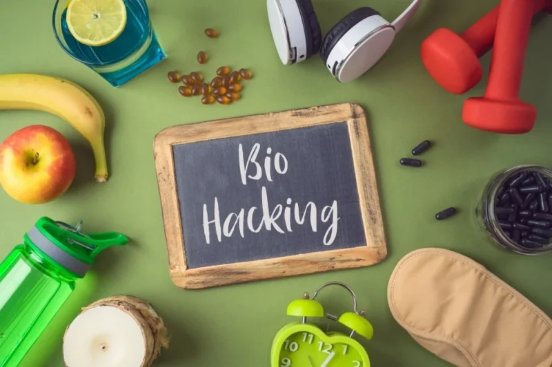 Biohacking untuk Peningkatan Energi: Strategi Nutrisi Optimal, Tidur Berkualitas, Olahraga, Suplemen, Meditasi, Pernafasan, Teknologi Wearable, Manajemen Stres, Cryotherapy, Biohacking Mental dan Fisik untuk Produktivitas dan Vitalitas Maksimal