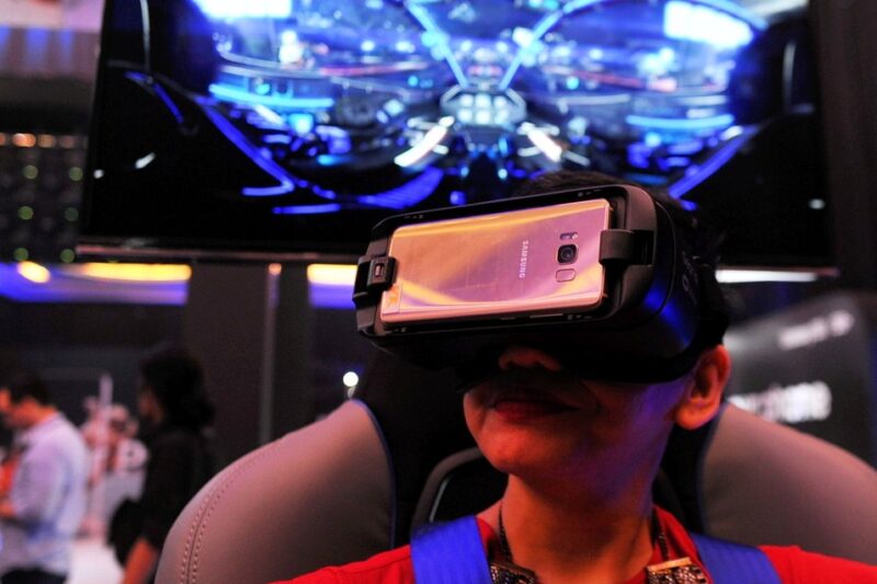 Ekonomi Digital Berbasis Metaverse: Peluang Bisnis Virtual, NFT, Marketplace Digital, Event Interaktif, Monetisasi Kreatif, Kolaborasi Global, Blockchain, VR, AR, dan Strategi Pertumbuhan Ekonomi Digital Masa Depan di Dunia Virtual